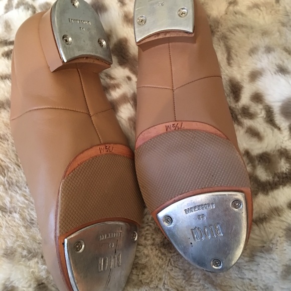 Shoes - Picture 2 of 5